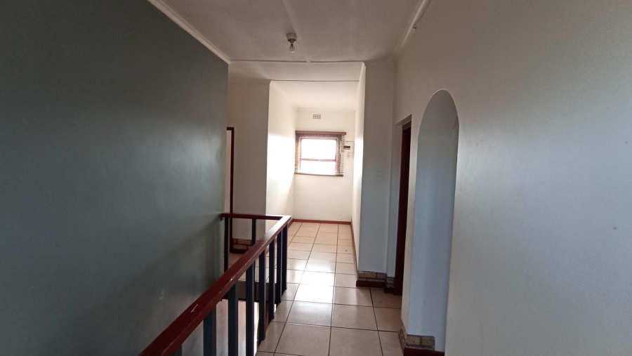 5 Bedroom Property for Sale in Parkersdorp Western Cape